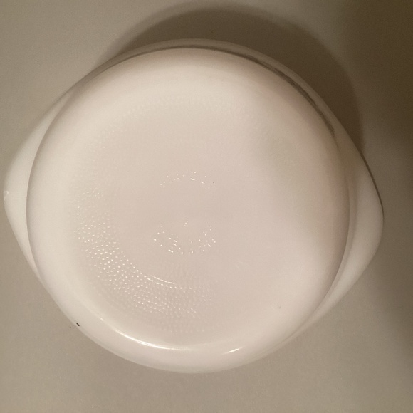 Vintage blue flowers 2 qt. Casserole dish - Picture 5 of 5